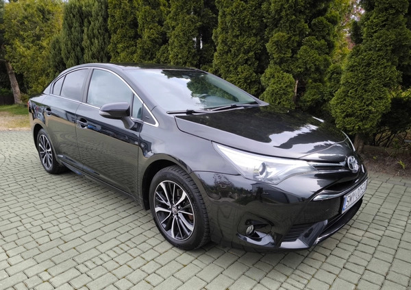 Toyota Avensis cena 61900 przebieg: 171000, rok produkcji 2018 z Lubawa małe 137